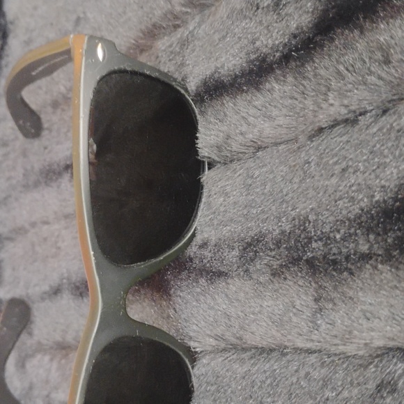 Ray-Ban 2132, "new wayfarers", Polarized - Picture 7 of 9